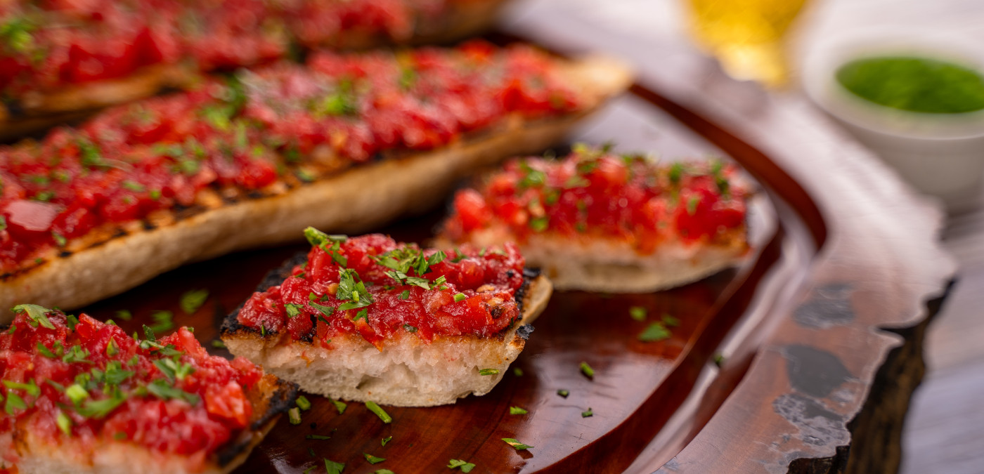 PAN TUMACA (PÃO COM TOMATE)
