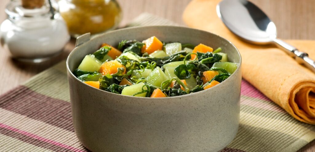 REFOGADO DE CHUCHU E CAMBUQUIRA