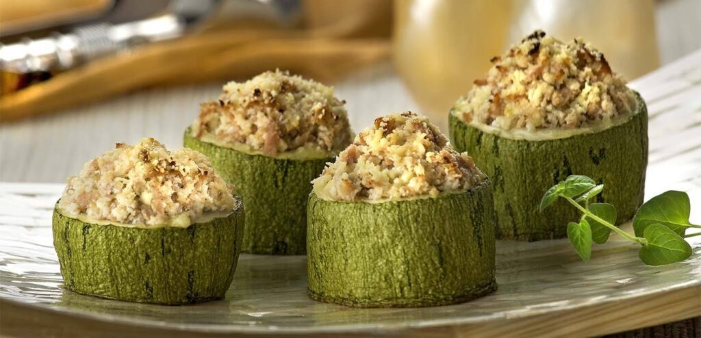 ABOBRINHA RECHEADA COM RICOTA E ATUM