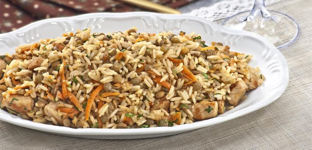 ARROZ COM LENTILHA E LOMBO DEFUMADO