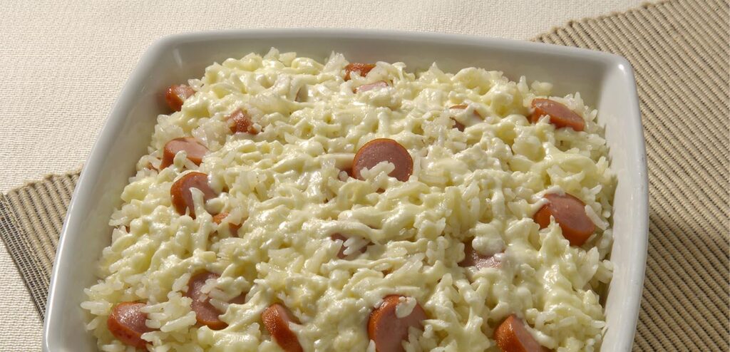 ARROZ DE FORNO COM SALSICHA