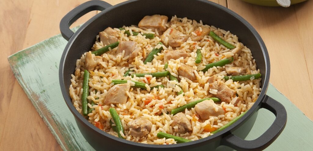 ARROZ COM FRANGO E VAGEM
