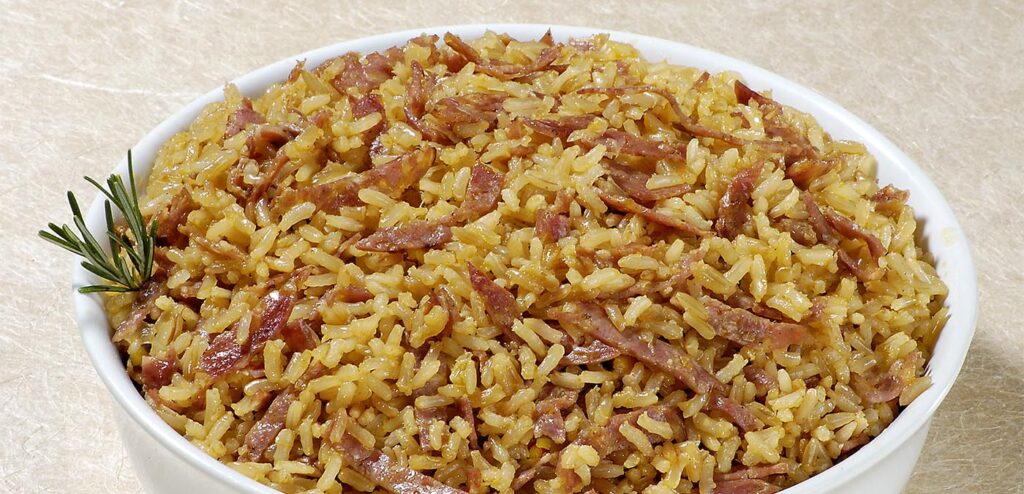 ARROZ INTEGRAL COM SALAME