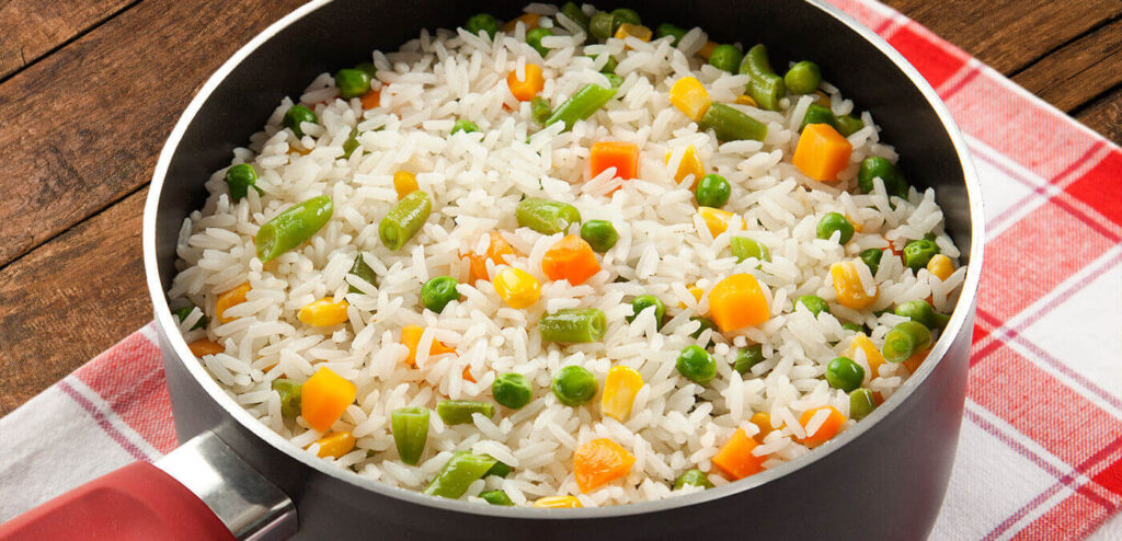 ARROZ COM SELETA DE LEGUMES