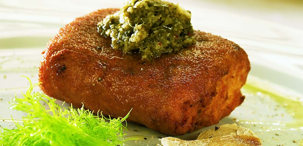BACALHAU EMPANADO AO MOLHO DE ERVAS E GENGIBRE