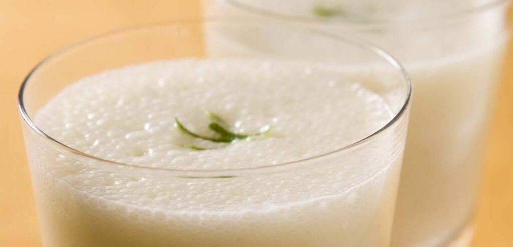 BEBIDA DE BANANA E LIMÃO