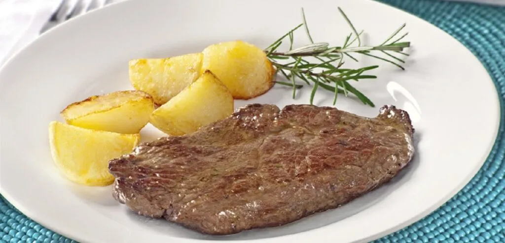 BIFES COM MANTEIGA TEMPERADA