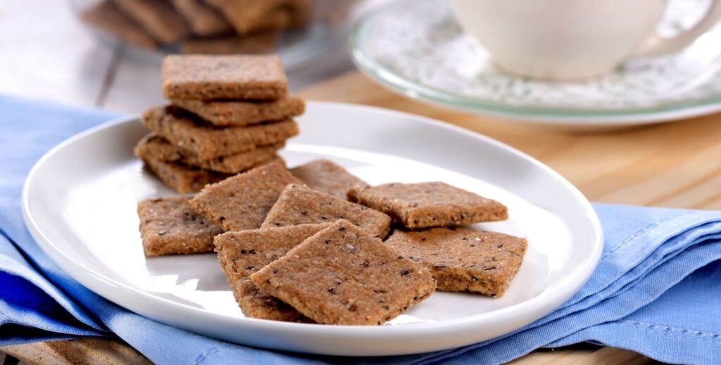 BISCOITINHOS INTEGRAIS COM CHIA E LINHAÇA