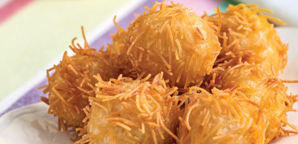 BOLINHAS DE QUEIJO