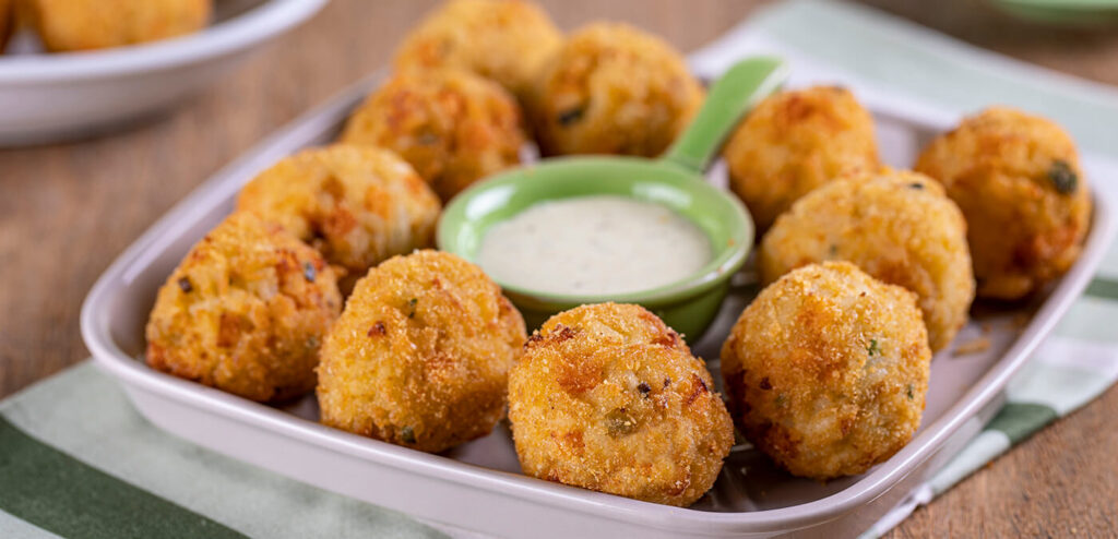 BOLINHO DE ARROZ COM PEIXE