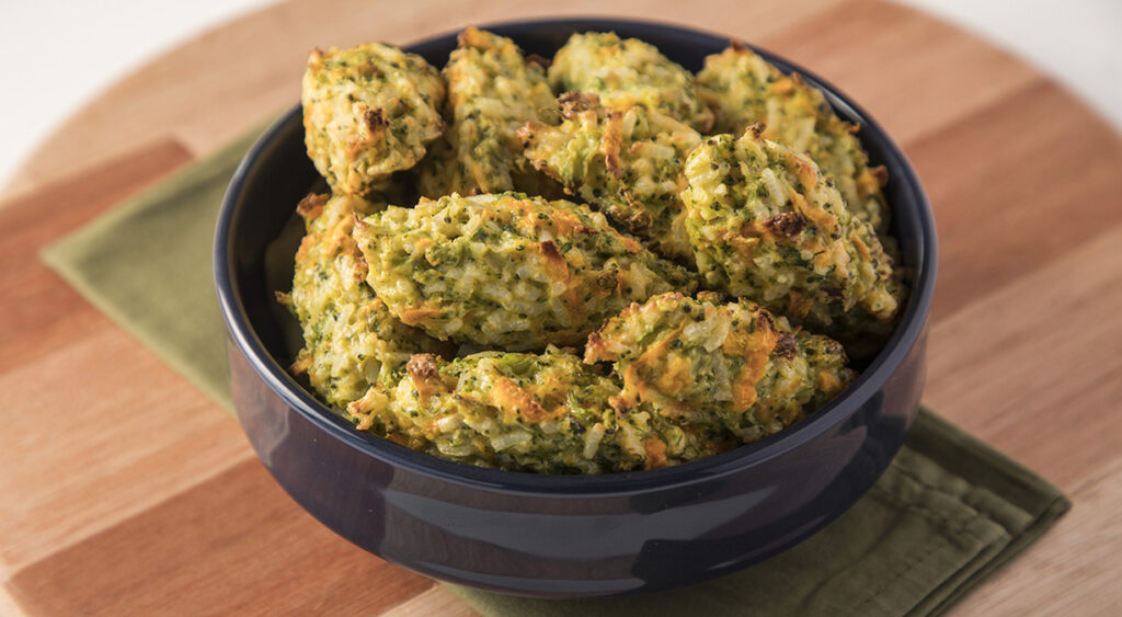 BOLINHO DE LEGUMES E ARROZ NA FRITADEIRA ELÉTRICA