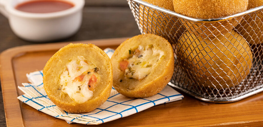 BOLINHO DE PIZZA FRITO