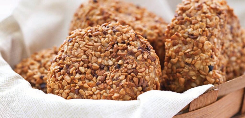 BOLINHOS DE MILHO-VERDE E CASTANHA