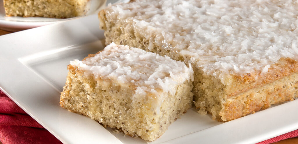 BOLO DE ABACAXI COM COCO (SEM OVO)