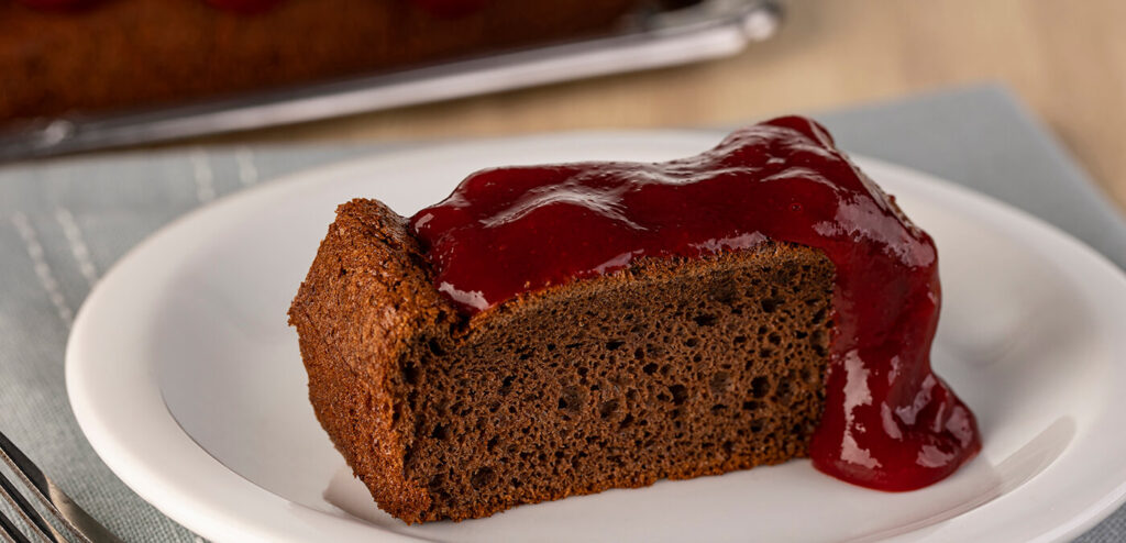 BOLO DE CHOCOLATE COM CALDA DE MID ZERO™