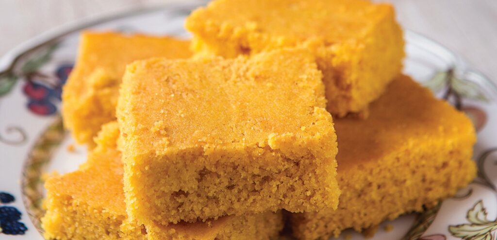 BOLO DE FUBÁ COM CENOURA MID® LARANJA