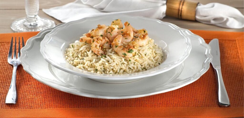 CAMARÕES COM ARROZ À PROVENÇAL