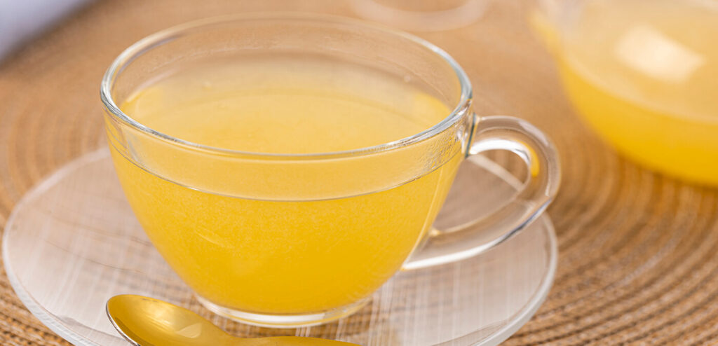 CHÁ DE GENGIBRE COM ABACAXI