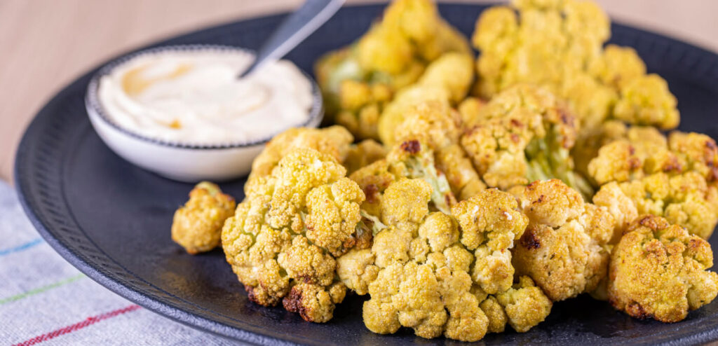 COUVE-FLOR ASSADA COM MAIONESE PICANTE