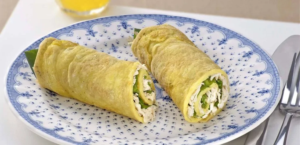 CREPIOCA COM FRANGO E RÚCULA