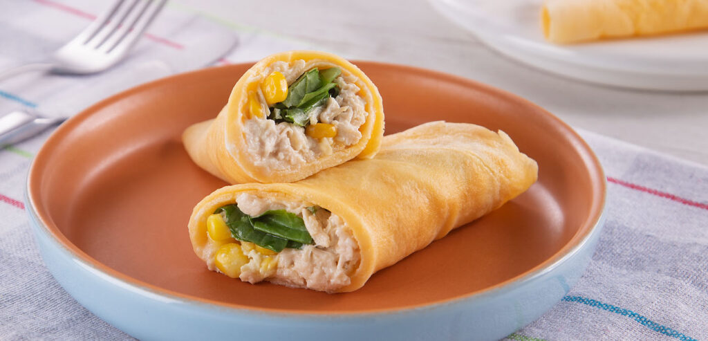 CREPIOCA COM RECHEIO DE FRANGO E IOGURTE