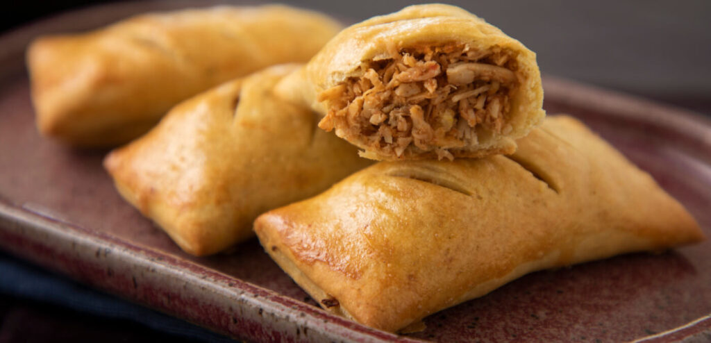 ENROLADINHOS DE FRANGO