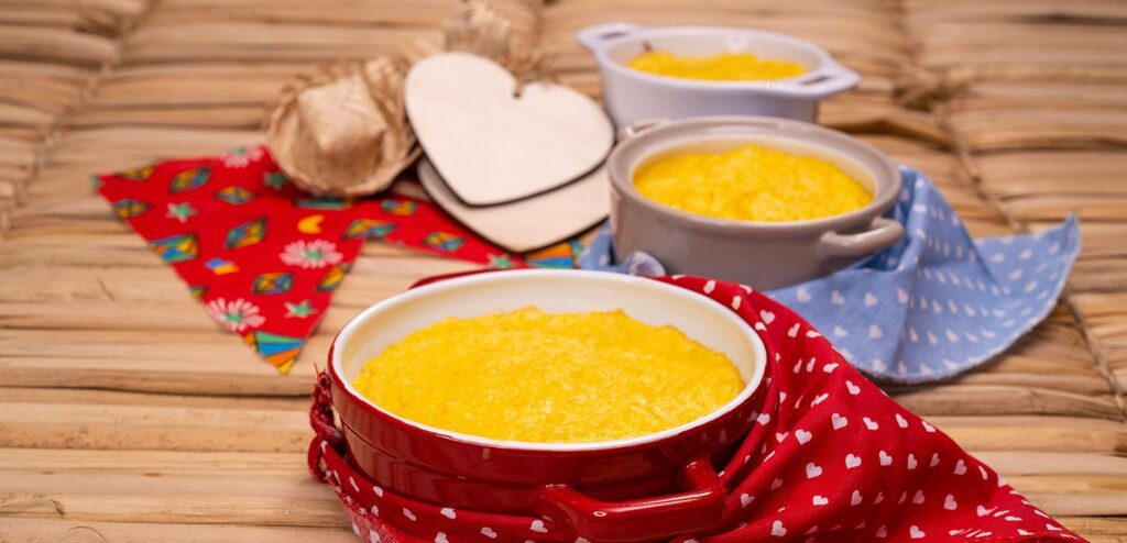 ESCONDIDINHO DE MILHO COM CARNE SECA