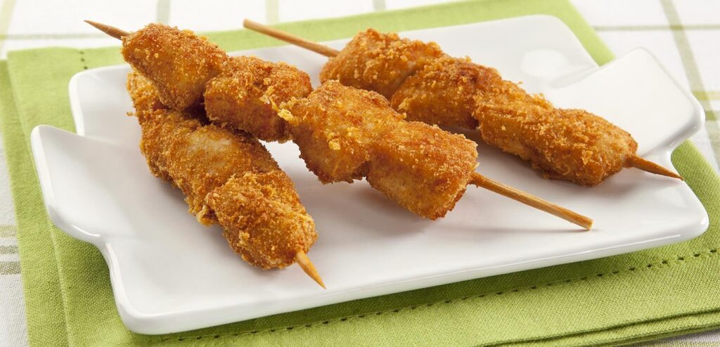 ESPETINHOS SABOROSOS DE FRANGO