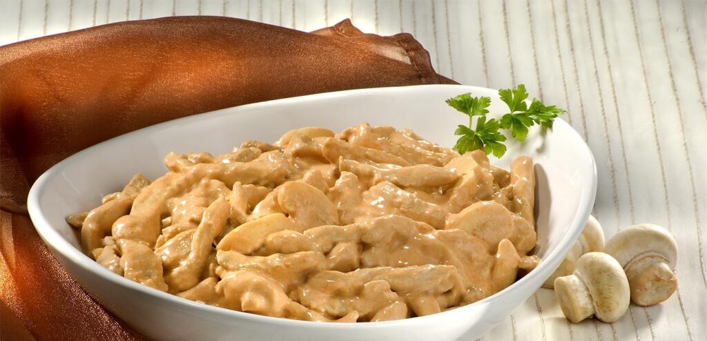 ESTROGONOFE DE LOMBO SUÍNO