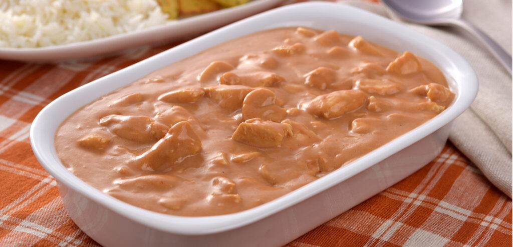 ESTROGONOFE PRÁTICO DE FRANGO