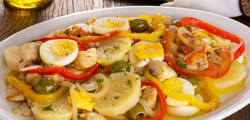 FALSA BACALHOADA DE MERLUZA COM SAZÓN®