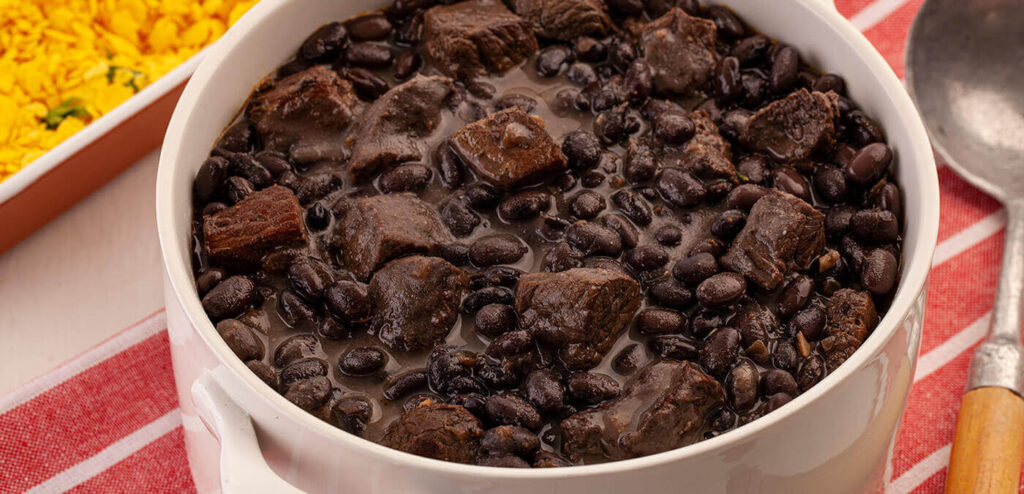 FEIJÃO PRETO COM CARNE COM SÓDIO REDUZIDO