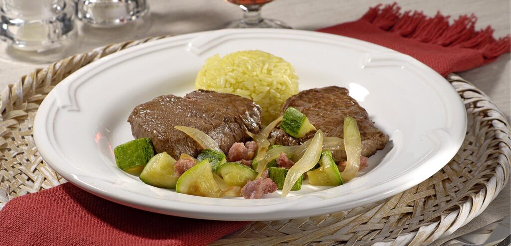 FILÉ COM LEGUMES