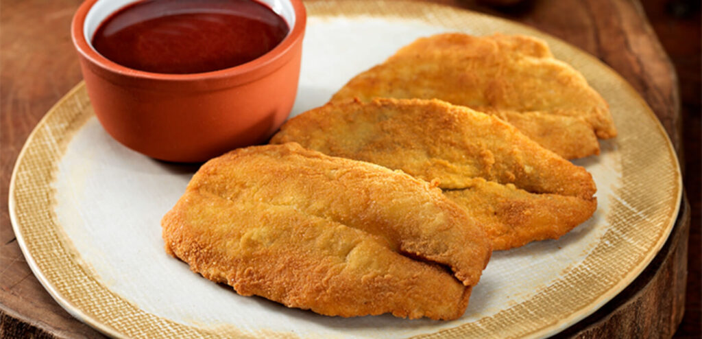 FILÉ DE DOURADA À MILANESA