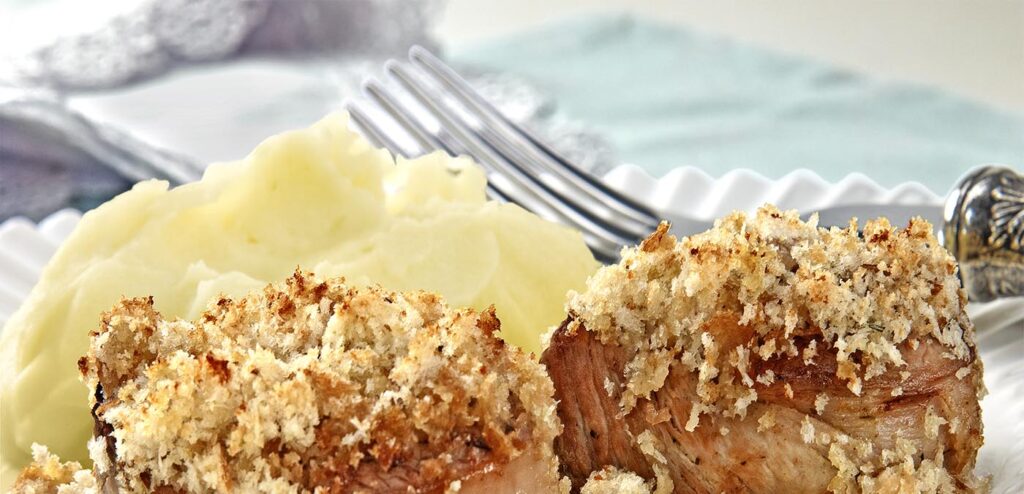 FILÉ-MIGNON SUÍNO COM CROSTA CROCANTE