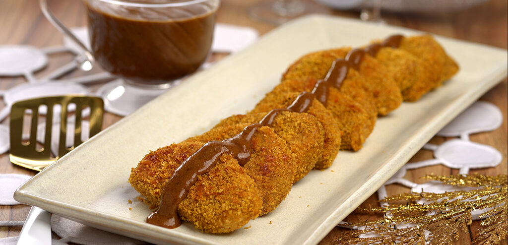FILÉ-MIGNON SUÍNO EMPANADO COM MOLHO DE AMEIXA