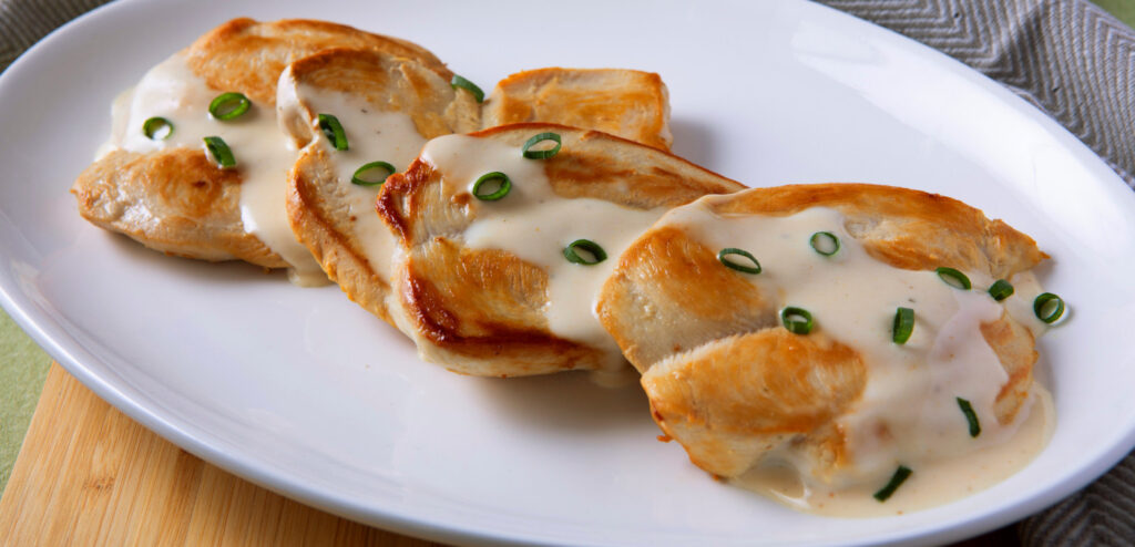 FILÉS AO MOLHO CREMOSO