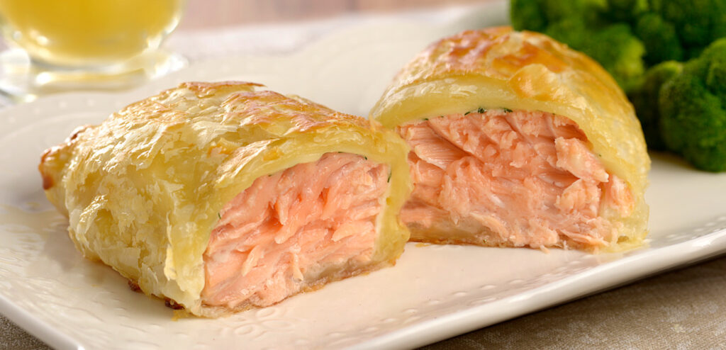 FOLHADO DE SALMÃO E MUÇARELA