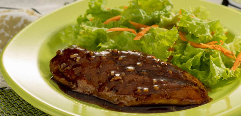 FRANGO AO MOLHO DE GENGIBRE E LIMÃO
