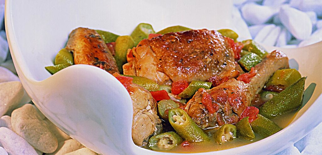 FRANGO COM QUIABO