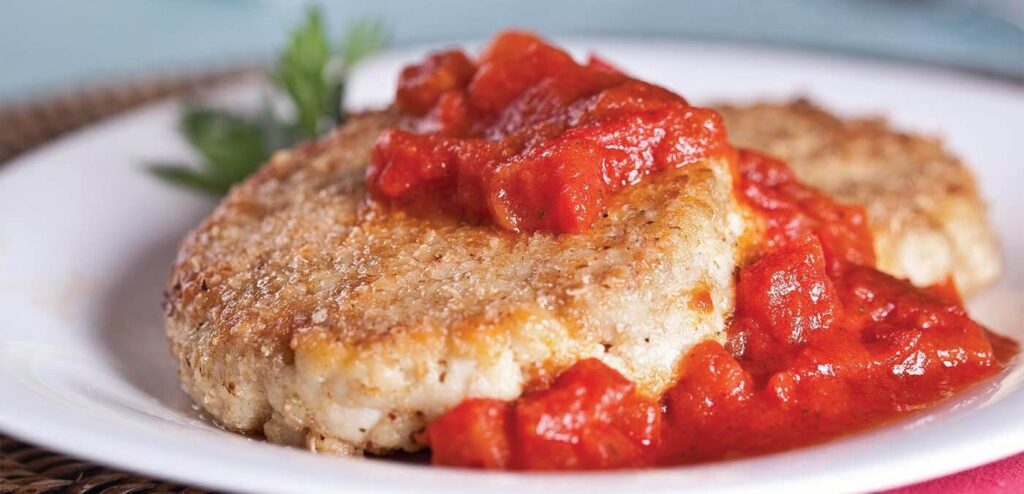 HAMBÚRGUER DE FRANGO COM AVEIA AO MOLHO