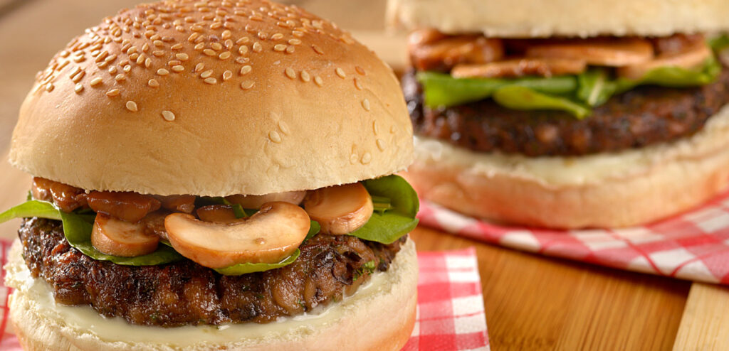 HAMBÚRGUER VEGETARIANO DE FEIJÃO