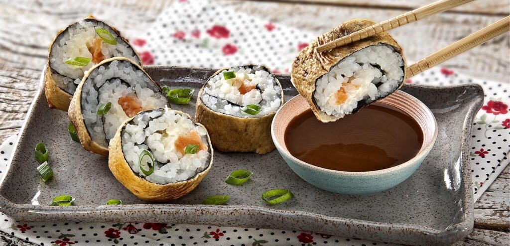 HOT ROLL DE SALMÃO