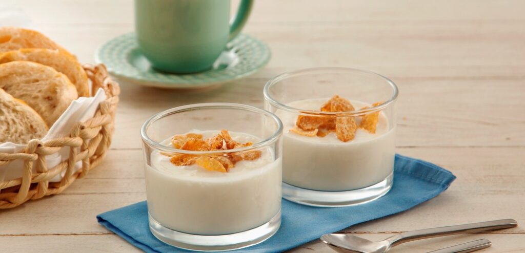 IOGURTE DE GRAVIOLA COM CEREAL