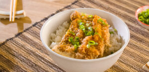 Miniatura da imagem do produto “KATSUDON” (TIGELA COM CARNE EMPANADA)