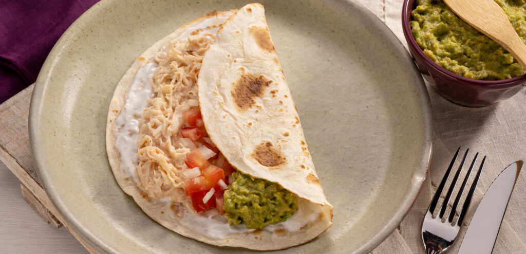 LANCHE COM GUACAMOLE
