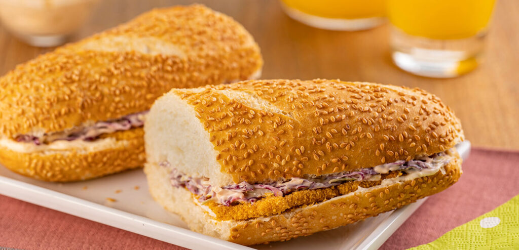 LANCHE DE FRANGO NA BAGUETE