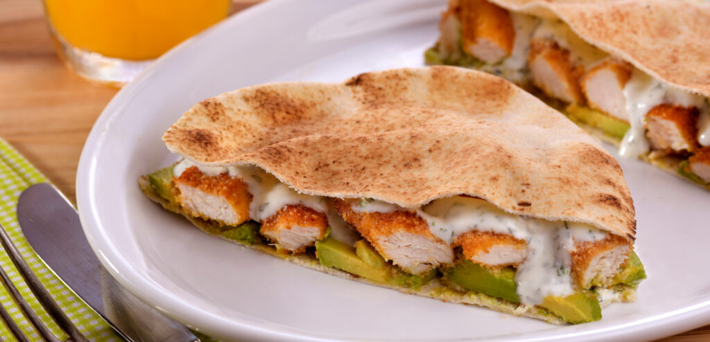LANCHE NO PÃO SÍRIO