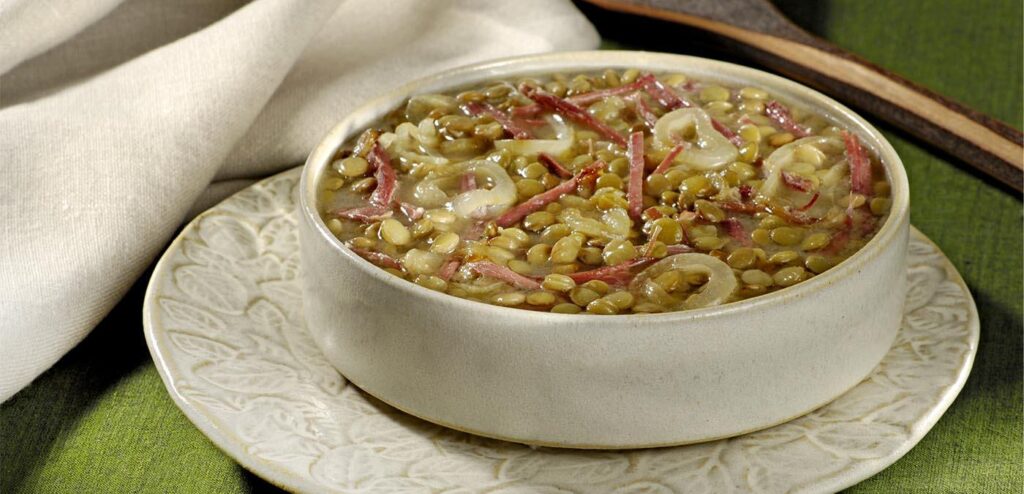 LENTILHA COM CARNE-SECA