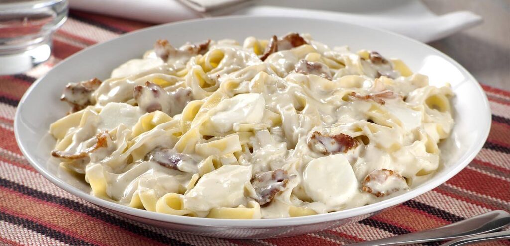 MACARRÃO AO MOLHO SOFISTICADO